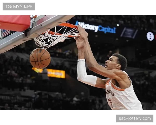 马刺近期效率稳定前三 文班亚马的成长曲线超出预期